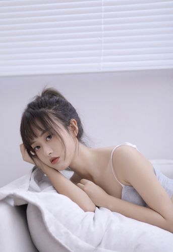 年轻的嫂子3在线