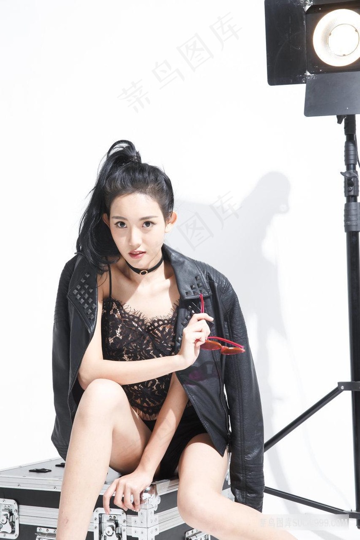 圣女修道院小说