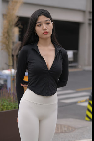 启动了韩剧女主和谁在一起了