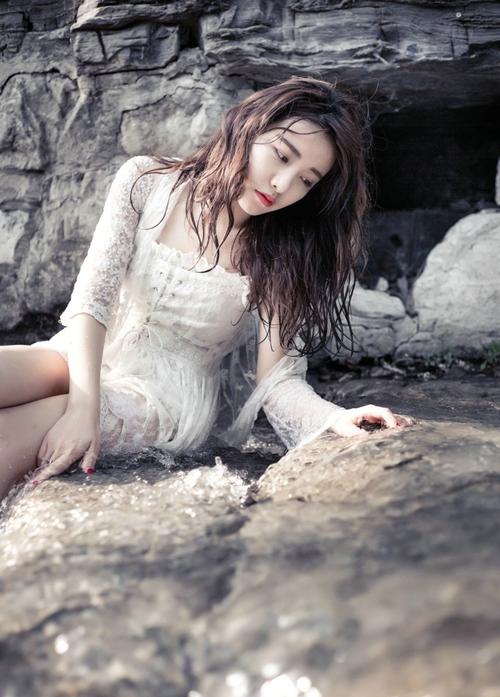 清纯学生妹被迫肉偿父债
