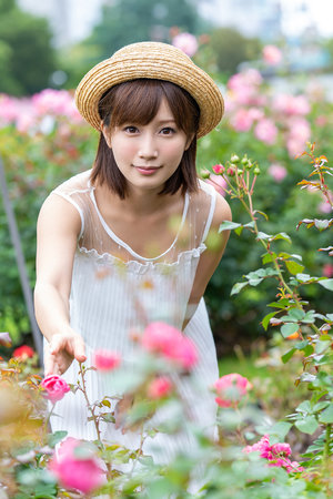 美女天天干