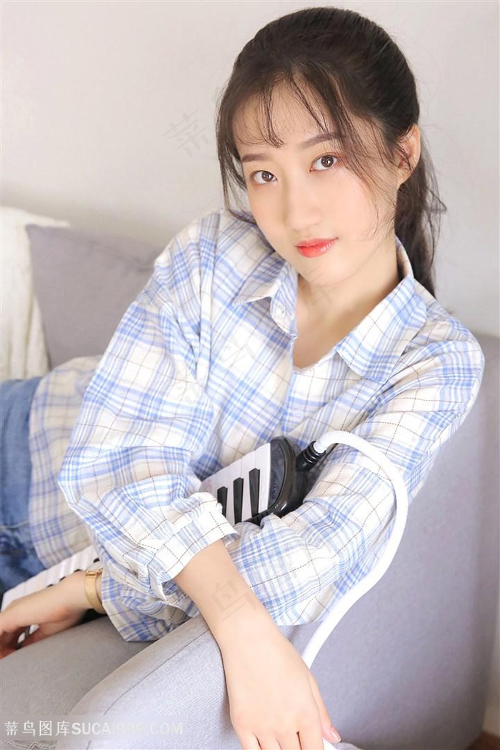 巨乳出租房深夜运动