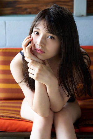 美女一丝一不挂的舞蹈视频