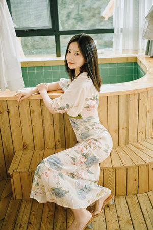 草莓视频向日葵视频绿巨人