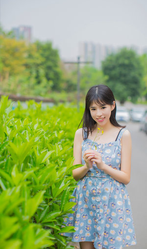 我愿意做您脚下的一条狗