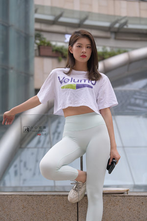 寡妇被老头添到高潮的视频