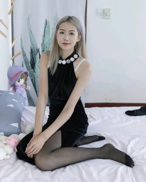《卖保险套的女销售》